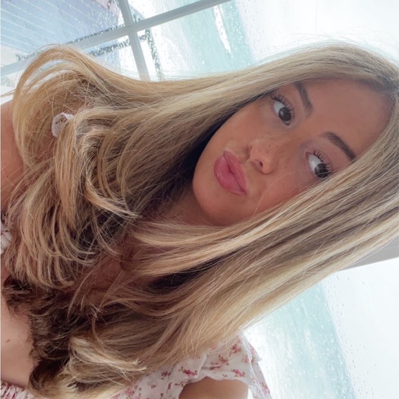 Meet your Posher, Lexi - Picture 1 of 1